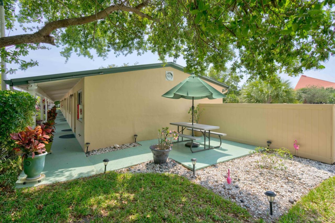 Tequesta Palms Inn Zewnętrze zdjęcie
